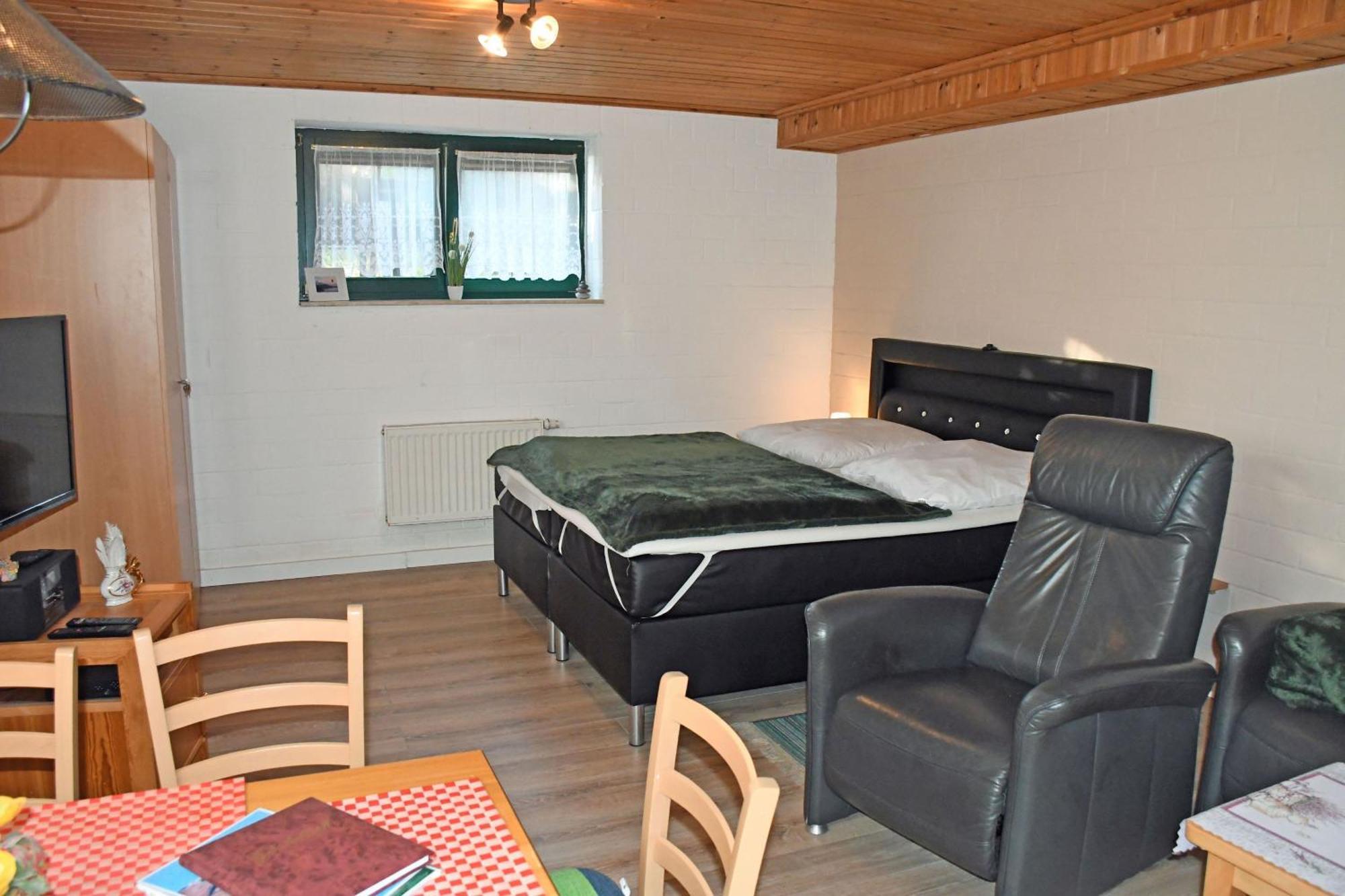 Ferienwohnung Zudar Auf Ruegen Екстериор снимка