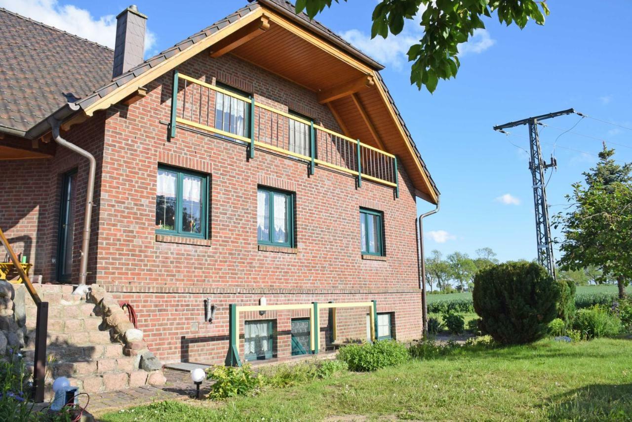 Ferienwohnung Zudar Auf Ruegen Екстериор снимка