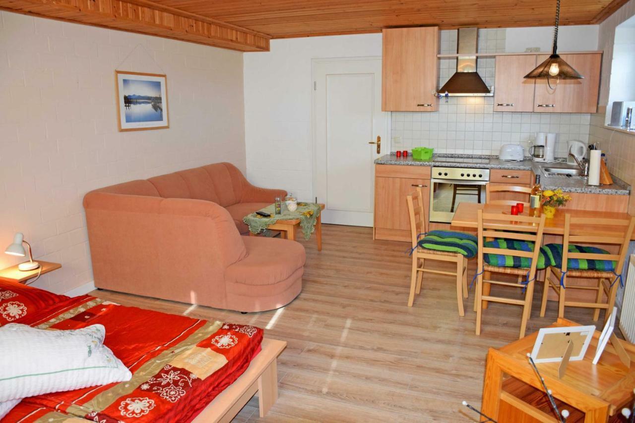 Ferienwohnung Zudar Auf Ruegen Екстериор снимка